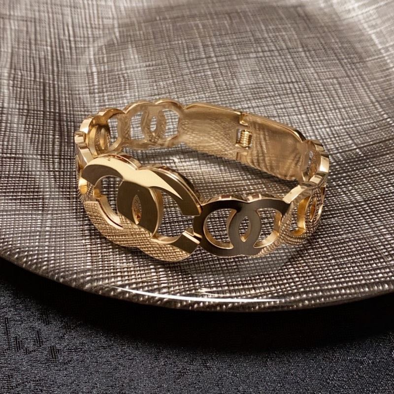 Ch**el bracelets
